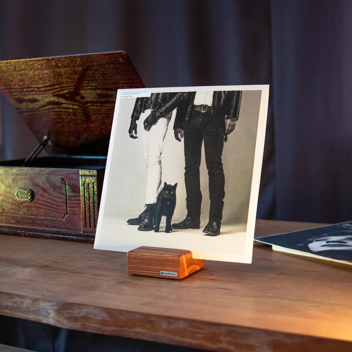 "Now Playing" Recrod Stand